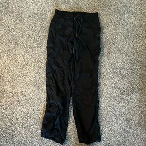Black north face track pant